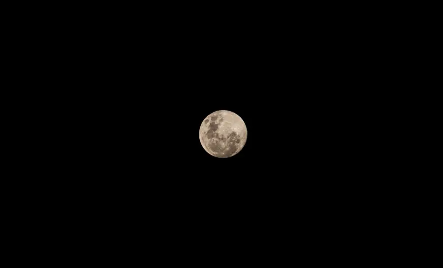 Luna piena e sonno: cosa dicono gli studi