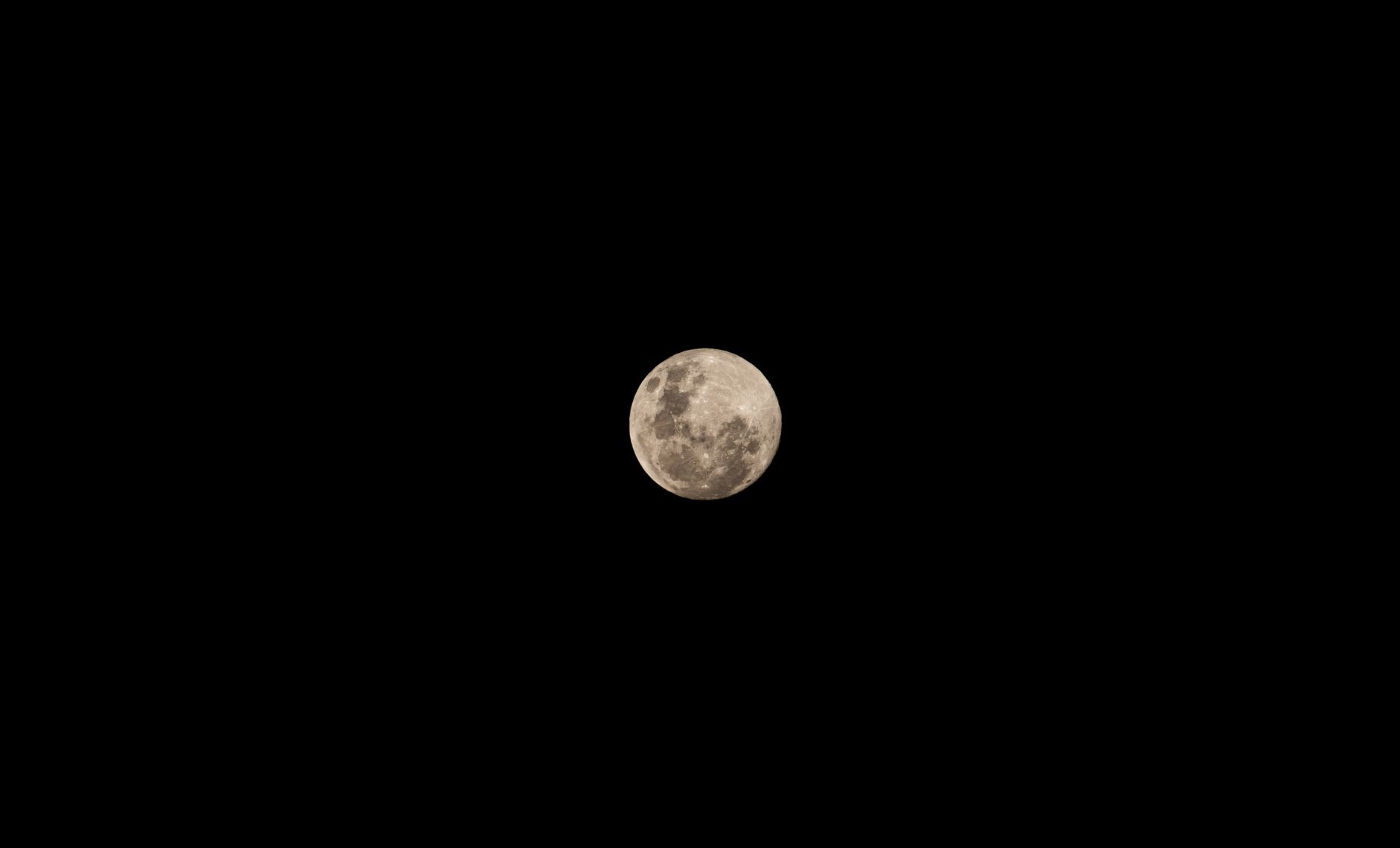 Luna piena e sonno: cosa dicono gli studi
